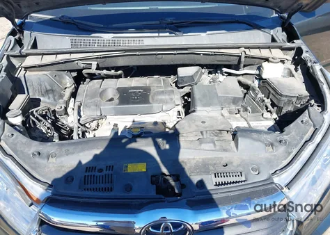 2015 Toyota Highlander Le from USA, damaged, VIN 5TDZARFH9FS013762